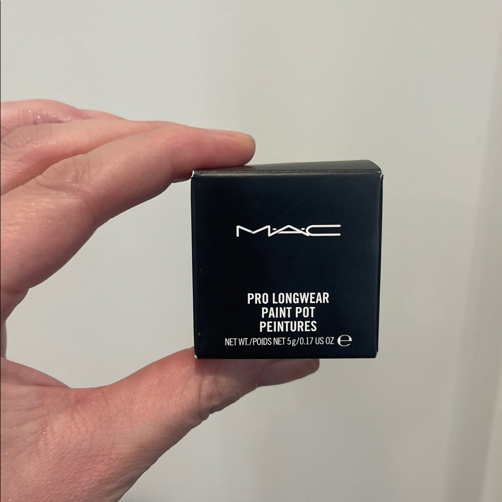 MAC Pro Longwear Paint Pot - GROUNDWORK